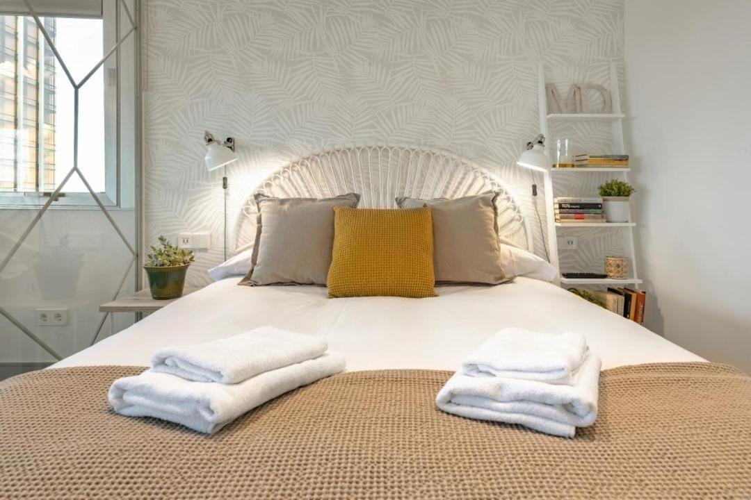 2 Bedrooms 1 Bathroom Furnished - Justicia - Incredible Views - Mintystay Мадрид Екстериор снимка