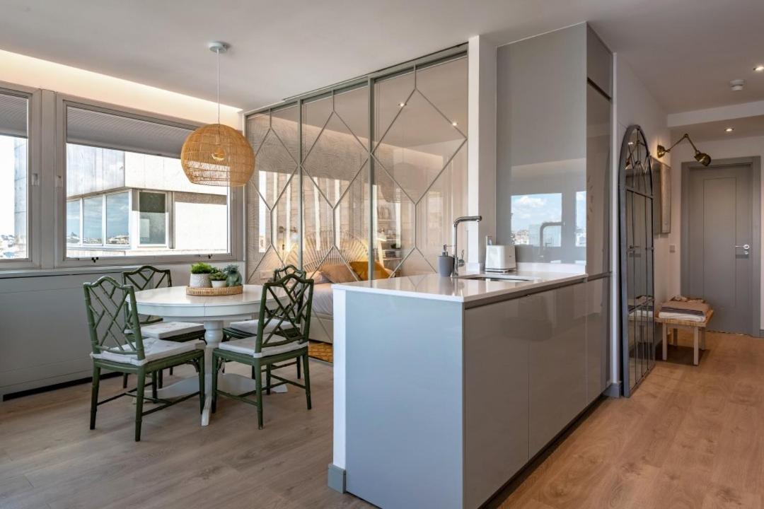 2 Bedrooms 1 Bathroom Furnished - Justicia - Incredible Views - Mintystay Мадрид Екстериор снимка